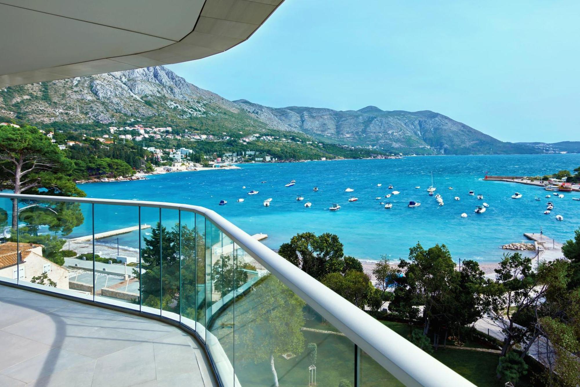 Sheraton Dubrovnik Riviera Hotel Mlini Exterior photo View of the bay from the hotel